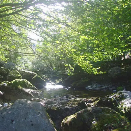 Las Casucas De Ason 度假居 *